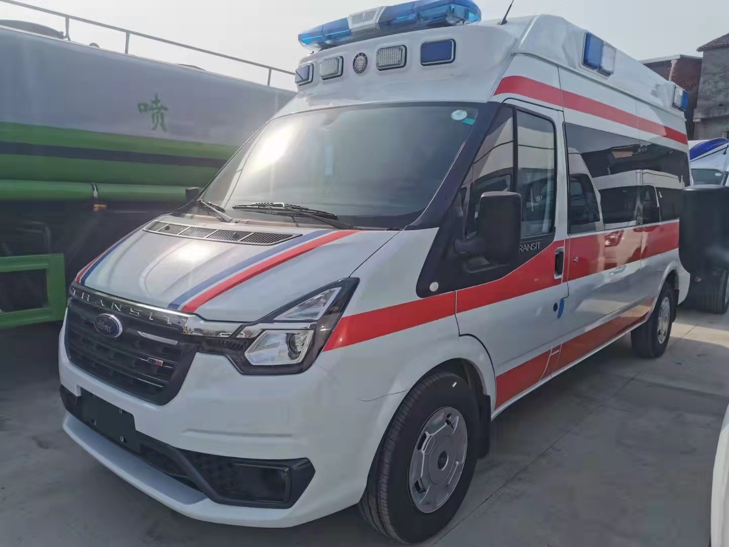 东兴市救护车转院